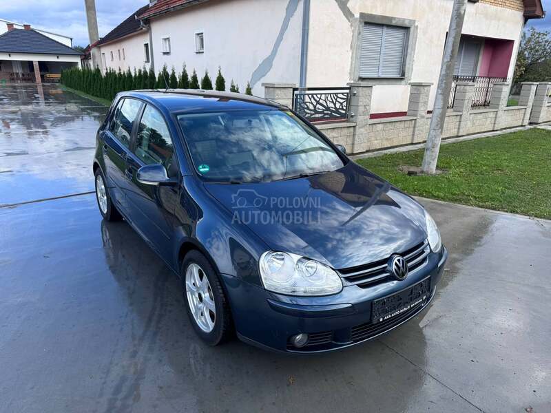 Volkswagen Golf 5 TOUR