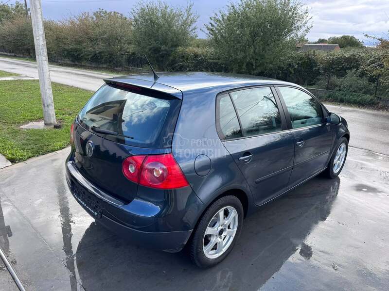 Volkswagen Golf 5 TOUR