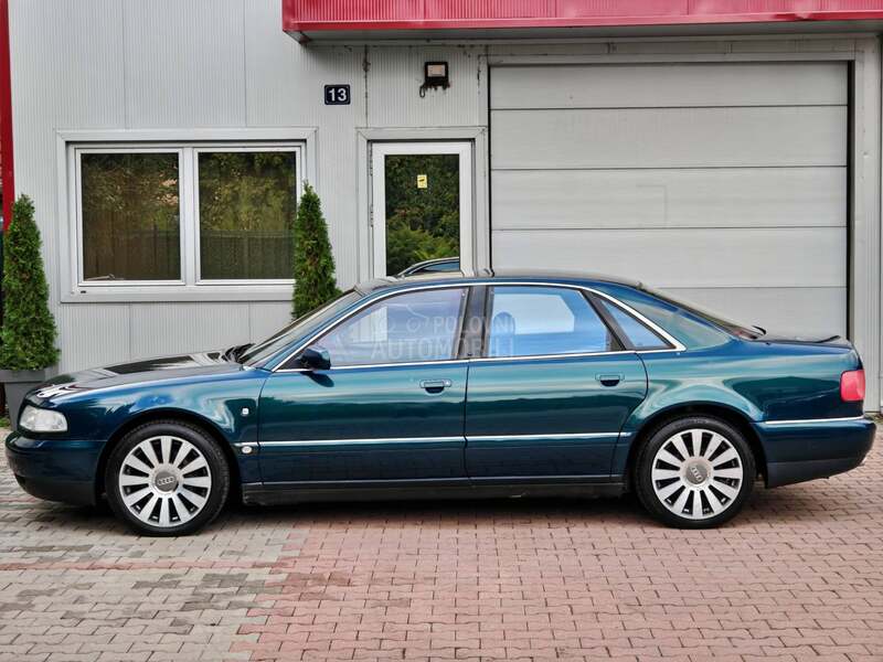 Audi A8 4.2 V8 / QUATTRO