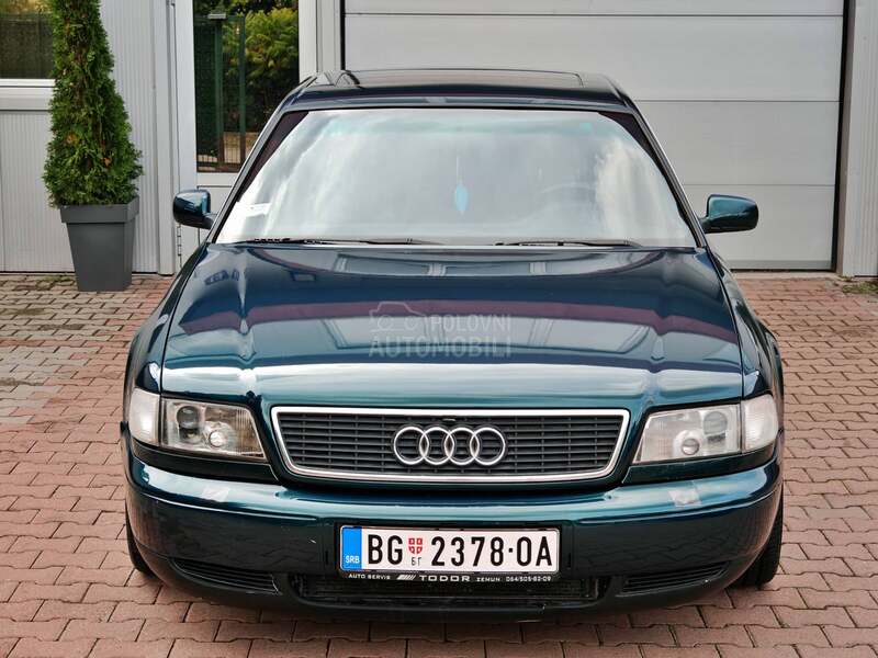 Audi A8 4.2 V8 / QUATTRO