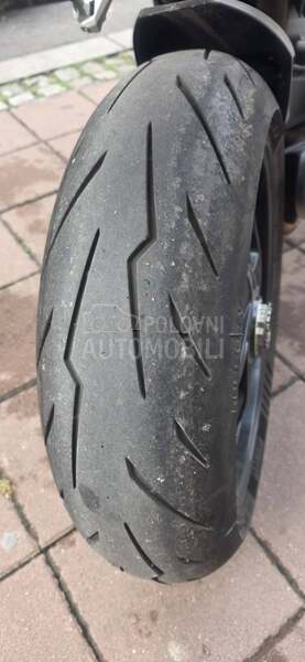 Ducati Streetf Fghter V2