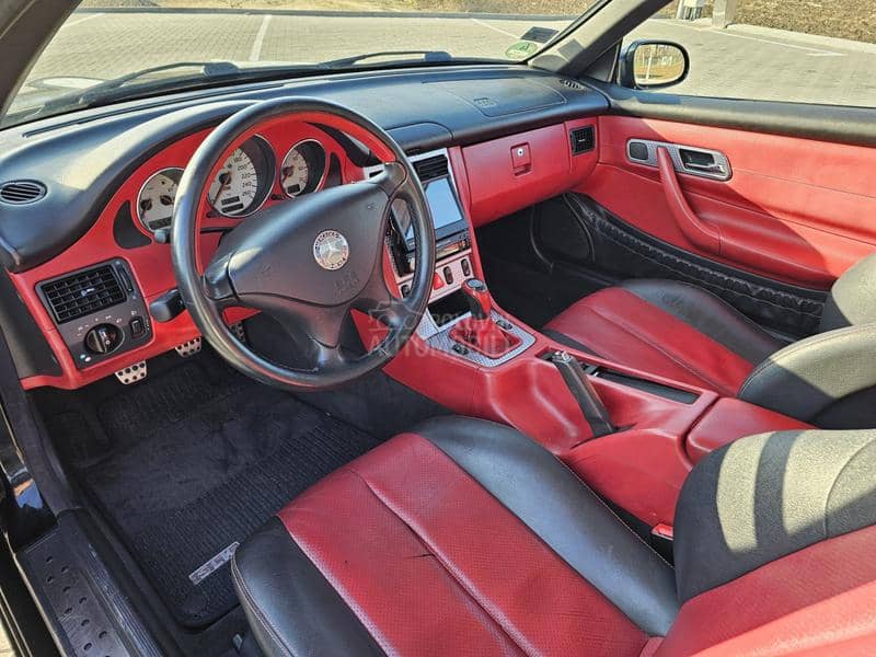 Mercedes Benz SLK 200 REG GOD DANA