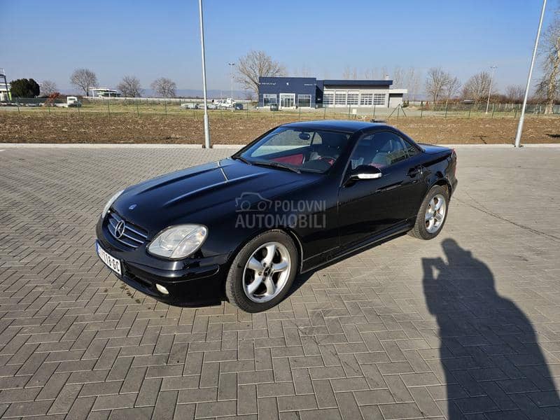 Mercedes Benz SLK 200 REG GOD DANA