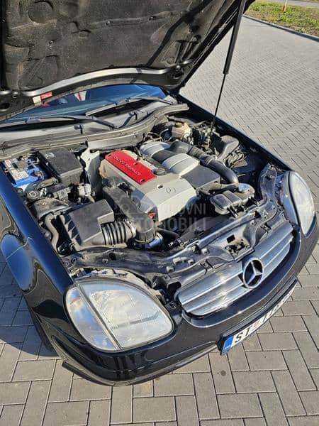 Mercedes Benz SLK 200 REG GOD DANA