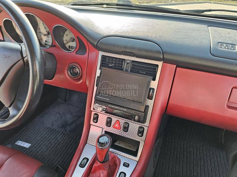 Mercedes Benz SLK 200 REG GOD DANA