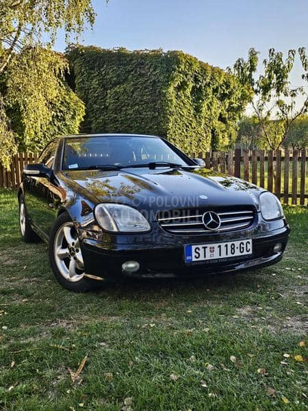 Mercedes Benz SLK 200 REG GOD DANA