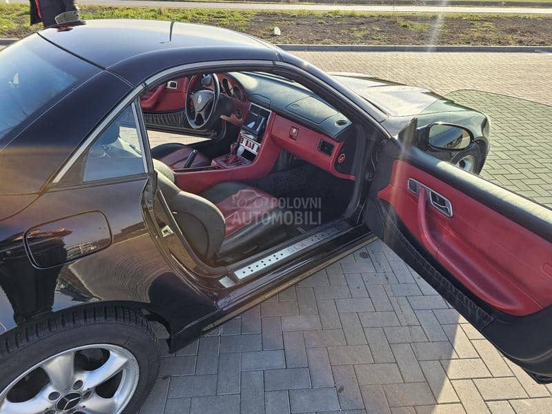 Mercedes Benz SLK 200 REG GOD DANA