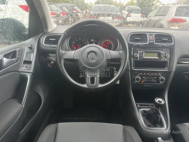 Volkswagen Golf 6 1.6 VEL/SERVIS