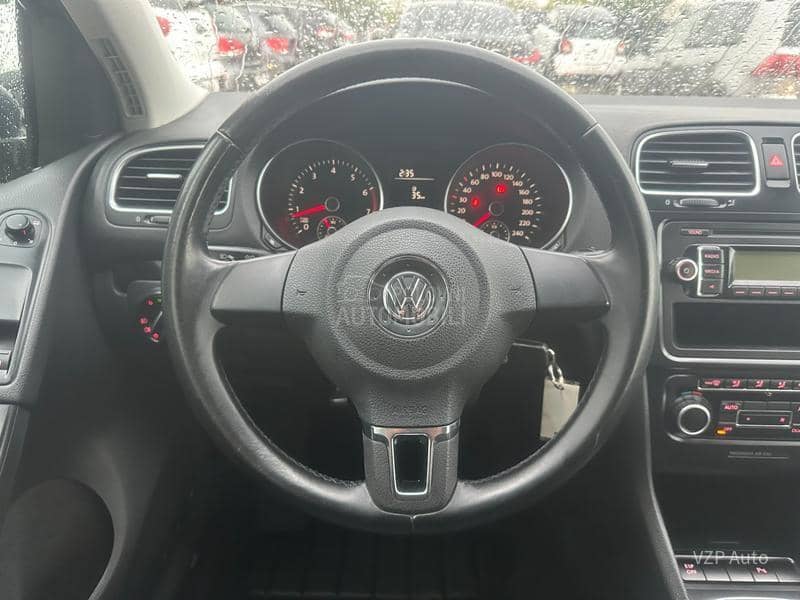 Volkswagen Golf 6 1.6 VEL/SERVIS
