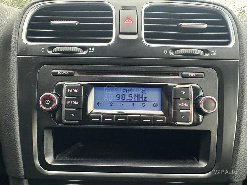 Volkswagen Golf 6 1.6 VEL/SERVIS