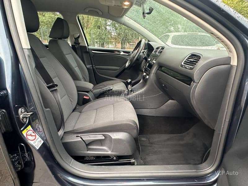 Volkswagen Golf 6 1.6 VEL/SERVIS
