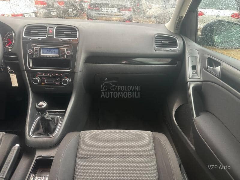 Volkswagen Golf 6 1.6 VEL/SERVIS