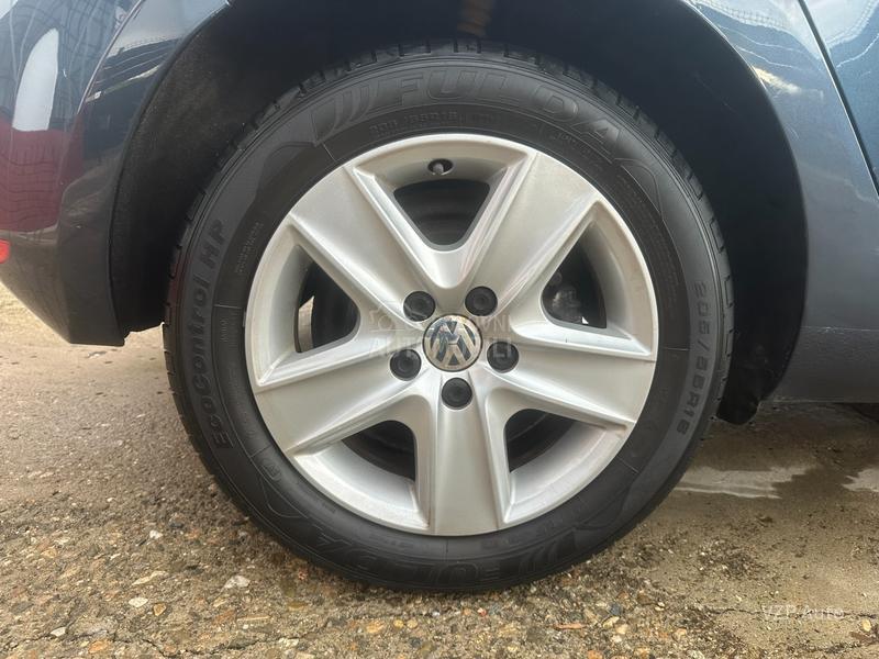 Volkswagen Golf 6 1.6 VEL/SERVIS