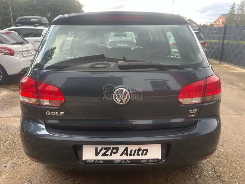 Volkswagen Golf 6 1.6 VEL/SERVIS