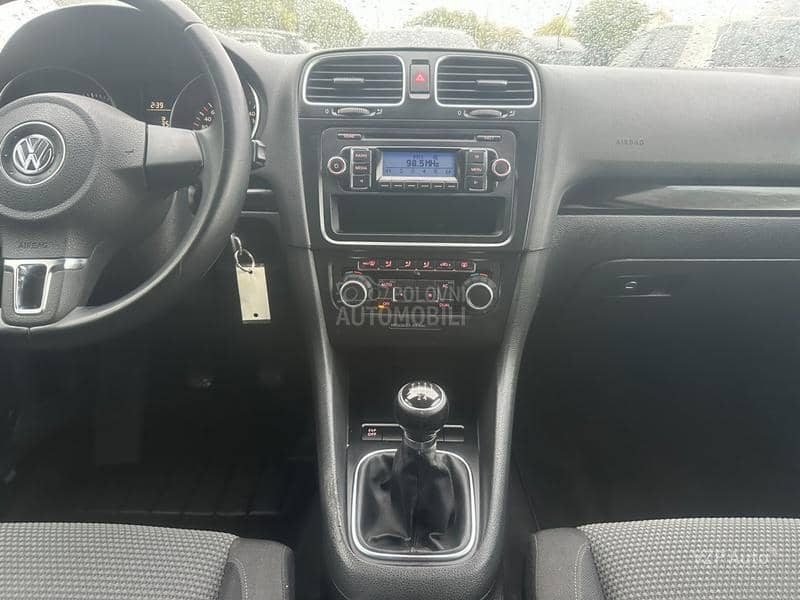 Volkswagen Golf 6 1.6 VEL/SERVIS
