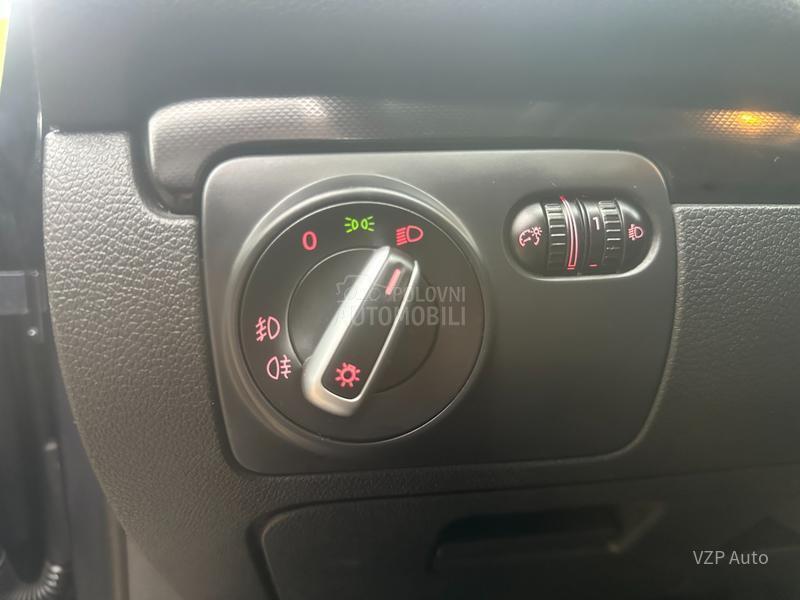 Volkswagen Golf 6 1.6 VEL/SERVIS