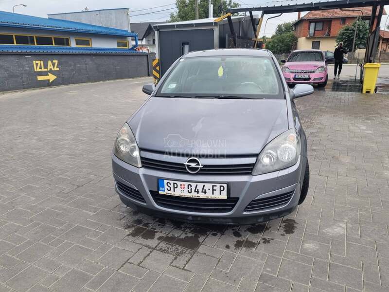 Opel Astra H 