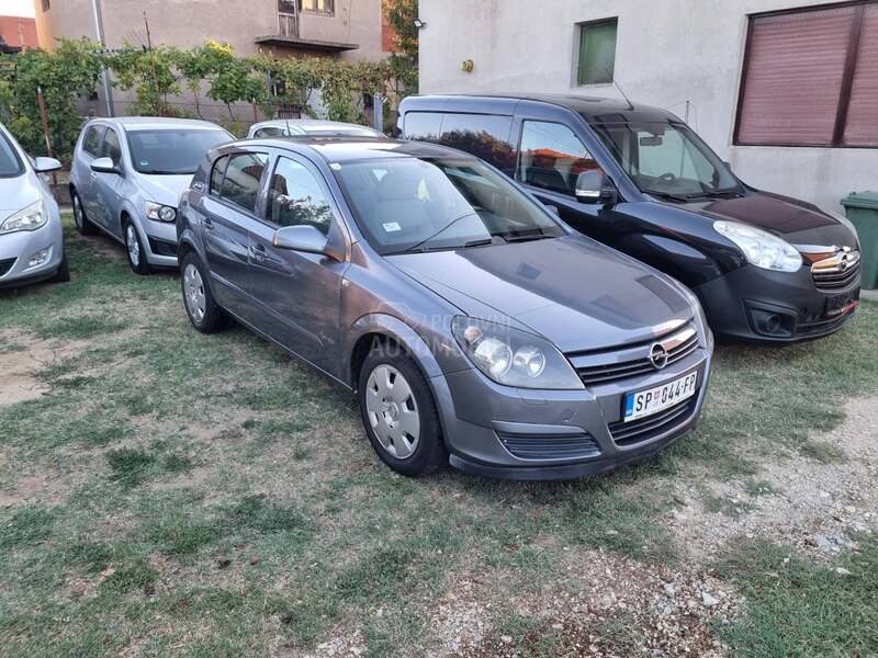 Opel Astra H 