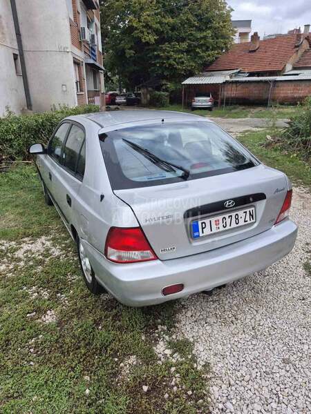 Hyundai Accent 