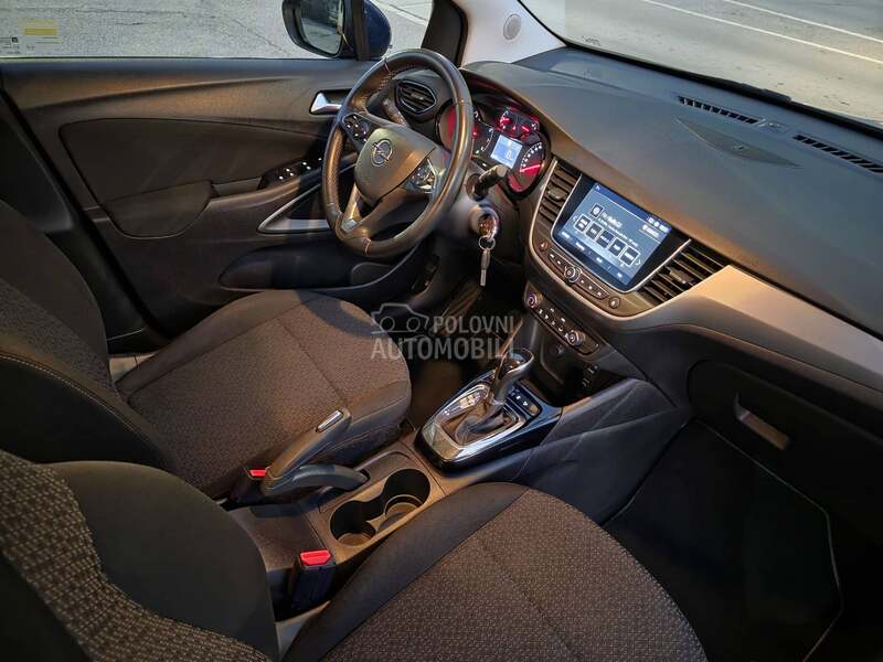 Opel Crossland X  