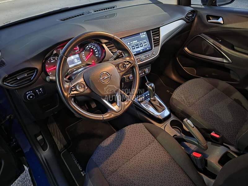 Opel Crossland X  