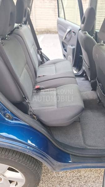 Toyota RAV 4 2.0 d4d RARITET