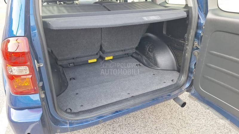 Toyota RAV 4 2.0 d4d RARITET