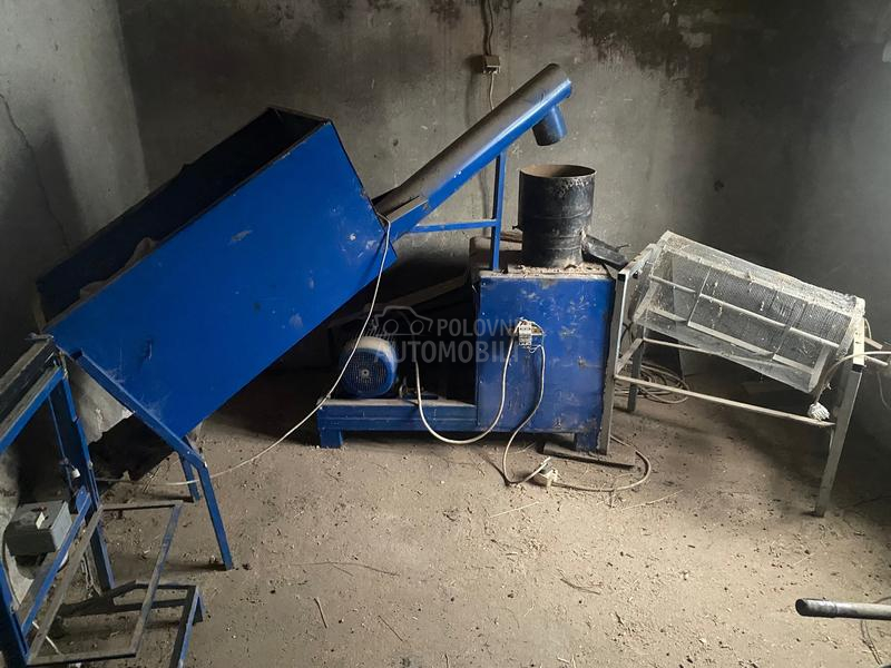 Antonio Carraro linija za  pelet