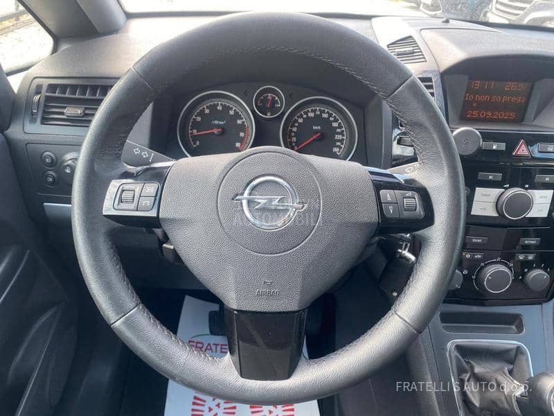 Opel Zafira KREDlTl,RATA 94e