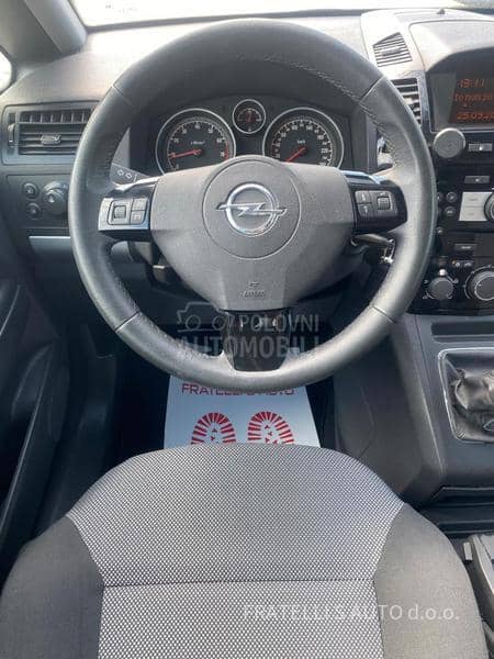 Opel Zafira KREDlTl,RATA 94e