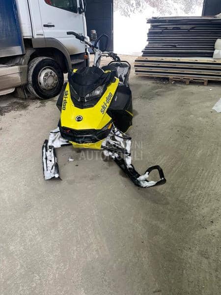 Ski-Doo summit X 850