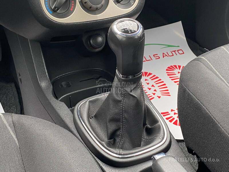 Opel Corsa D KREDlTl,RATA