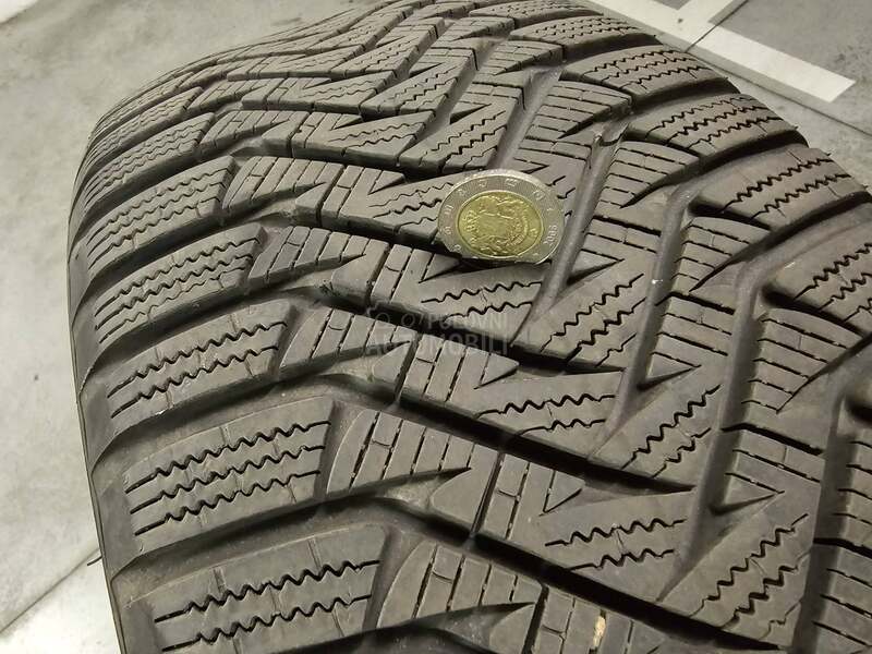Laufenn 235/55 R18 Zimska