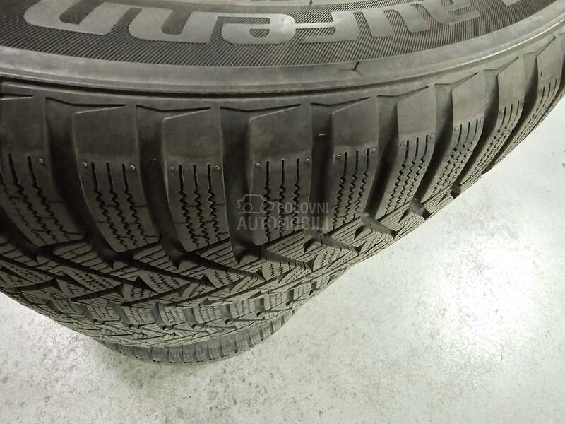 Laufenn 235/55 R18 Zimska