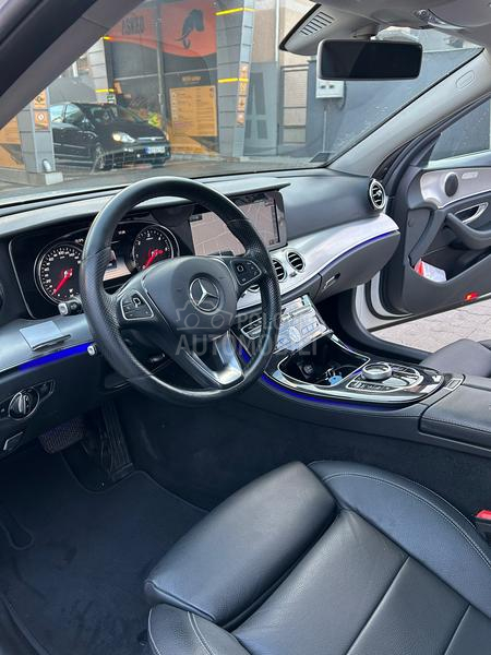 Mercedes Benz E 220 4 MATIC