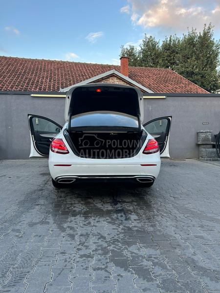 Mercedes Benz E 220 4 MATIC