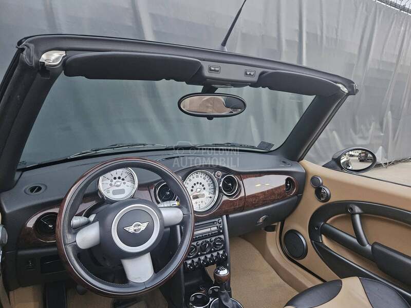 MINI One Cabrio British green