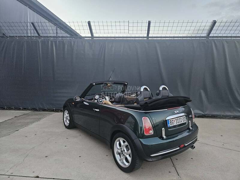 MINI One Cabrio British green