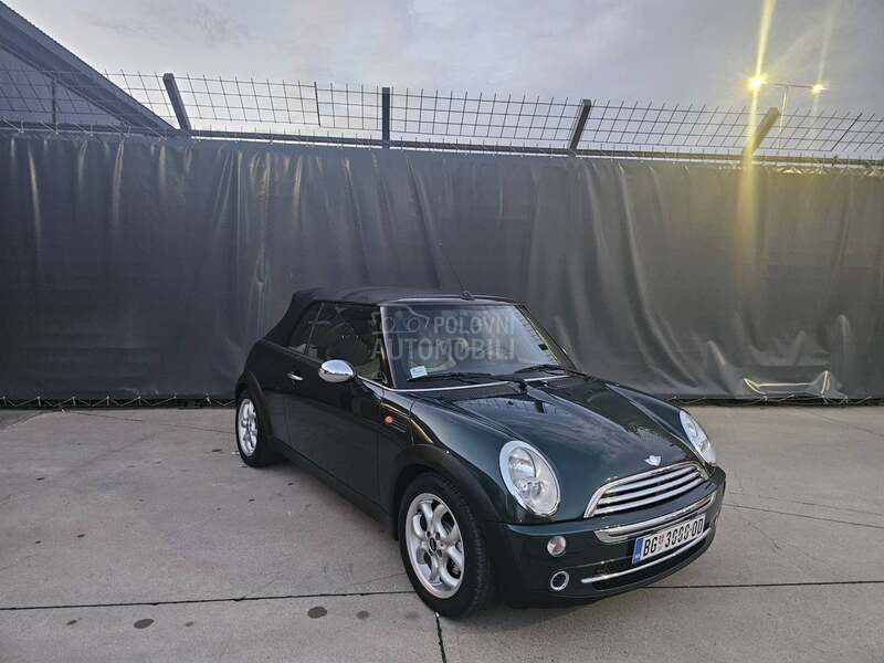 MINI One Cabrio British green