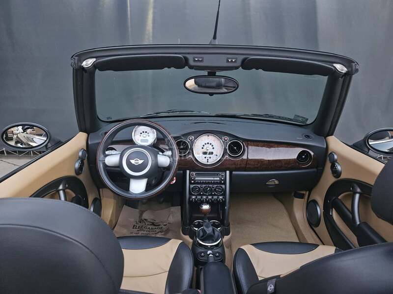 MINI One Cabrio British green
