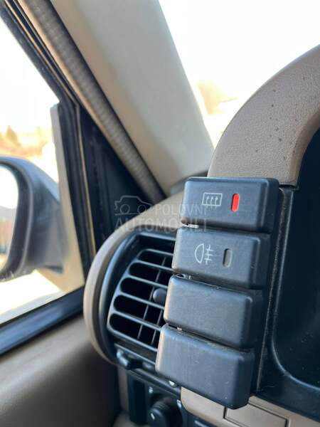 Land Rover Discovery 2.5TDI 300TDI