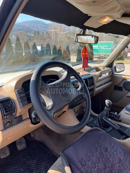 Land Rover Discovery 2.5TDI 300TDI