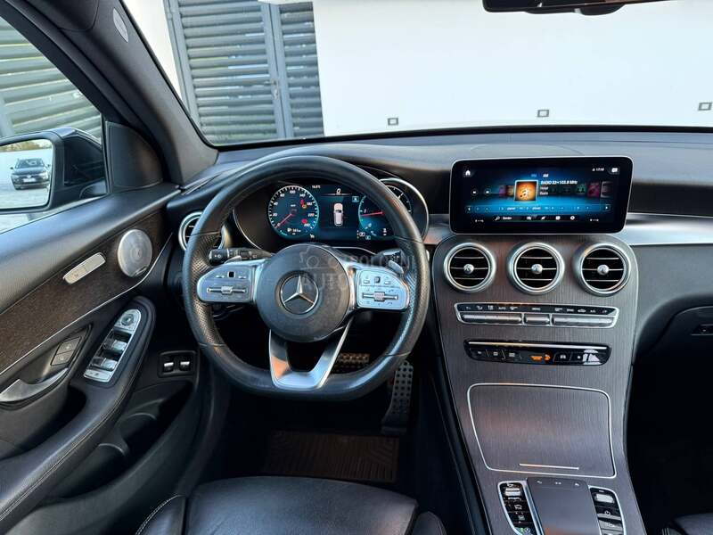 Mercedes Benz GLC 300 AMG/PANO/ 360