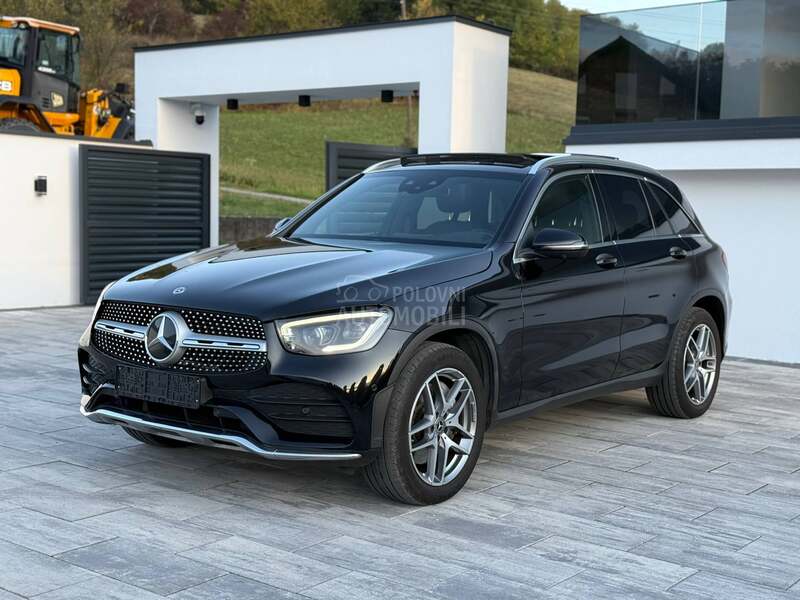 Mercedes Benz GLC 300 AMG/PANO/ 360