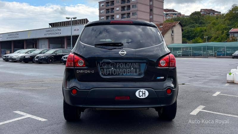 Nissan Qashqai + 2 2.0B/4x4/CVT/CH/