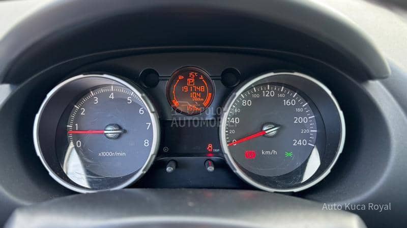 Nissan Qashqai + 2 2.0B/4x4/CVT/CH/