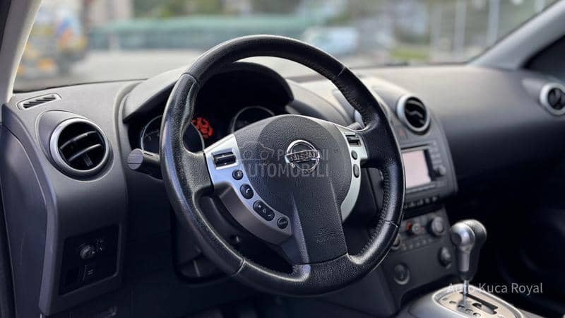 Nissan Qashqai + 2 2.0B/4x4/CVT/CH/
