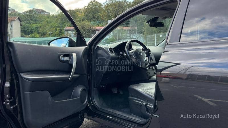 Nissan Qashqai + 2 2.0B/4x4/CVT/CH/