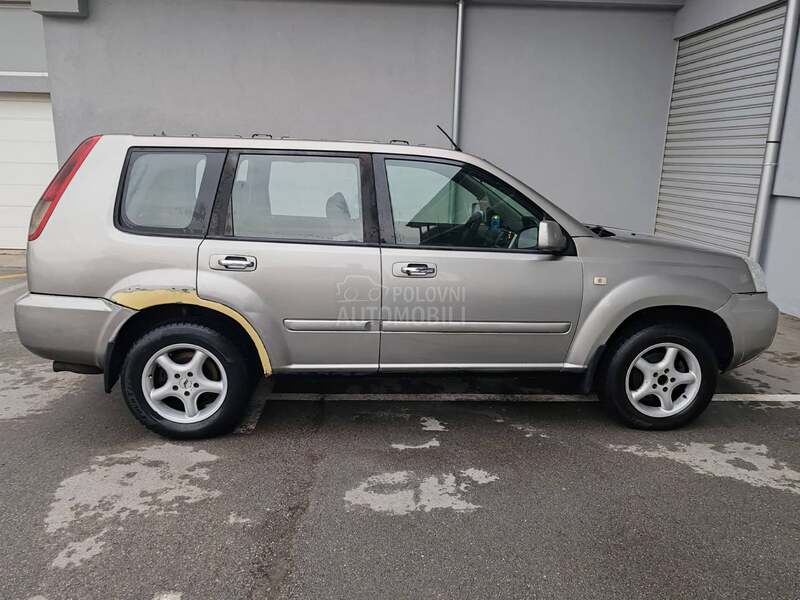 Nissan X-Trail 