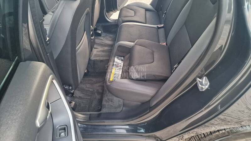 Volvo XC60 2.4 D4 AWD MOMENTUM